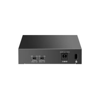 TP-LINK - Switch 5-Port Gigabit Desktop with 4-Port PoE+ LS105GP