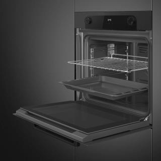 SMEG - Forno Multifunções Preto Musa SF6200TB