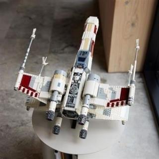 LEGO ICONS 75355 X-Wing Starfighter